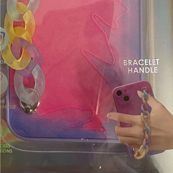 Sarina Hold it iPhone 13 case new - Picture 3 of 5